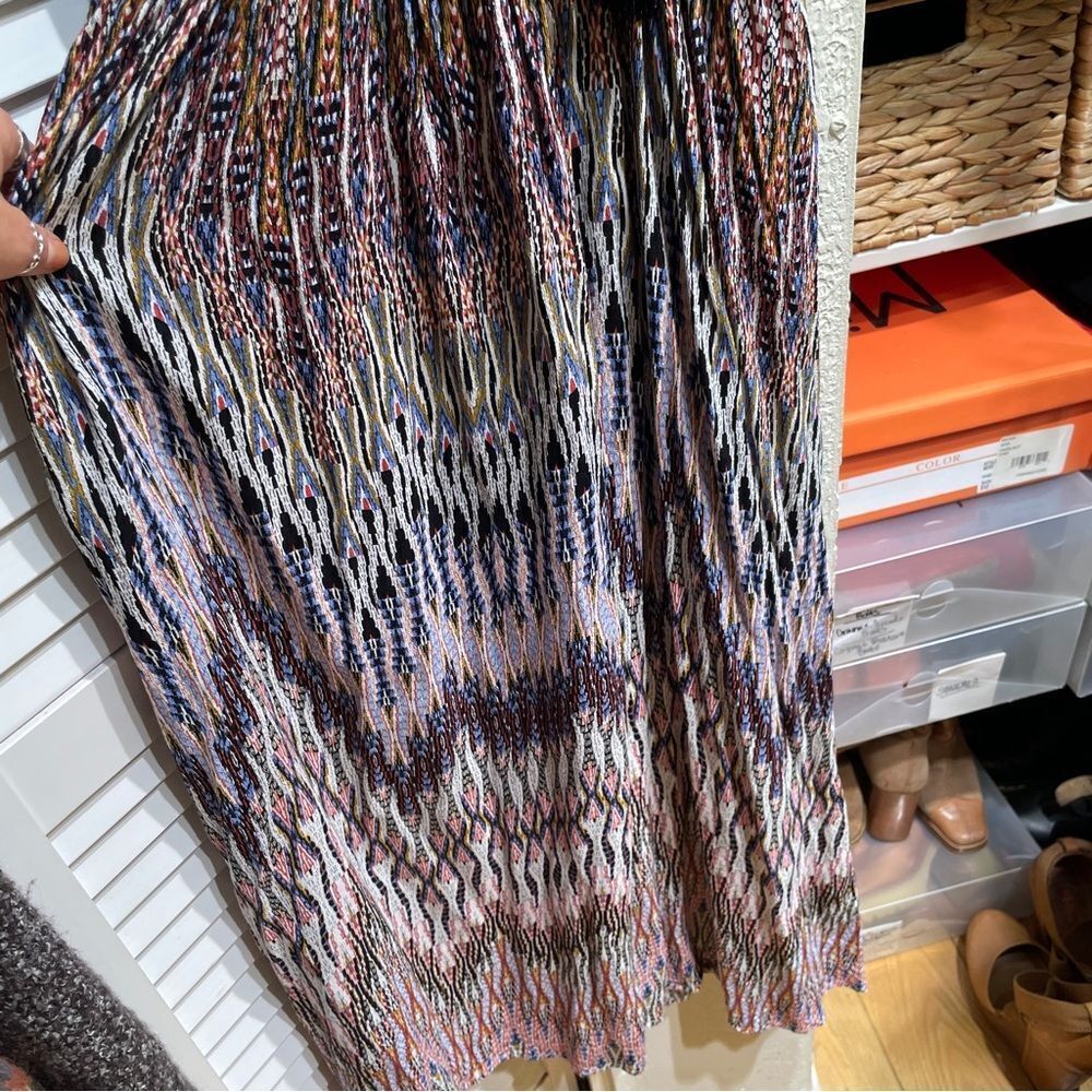 Women’s Midi Dress - Picture 3 of 6